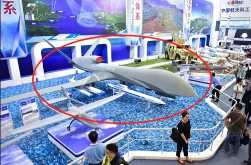 国产猎鹰无人机首飞,性能碾压美国同类产品(图2) 国产猎鹰无人机首飞,性能碾压美国同类产品(图2)